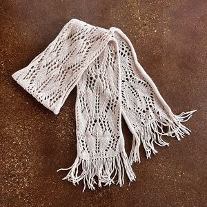 Beautiful knit patterned scarf